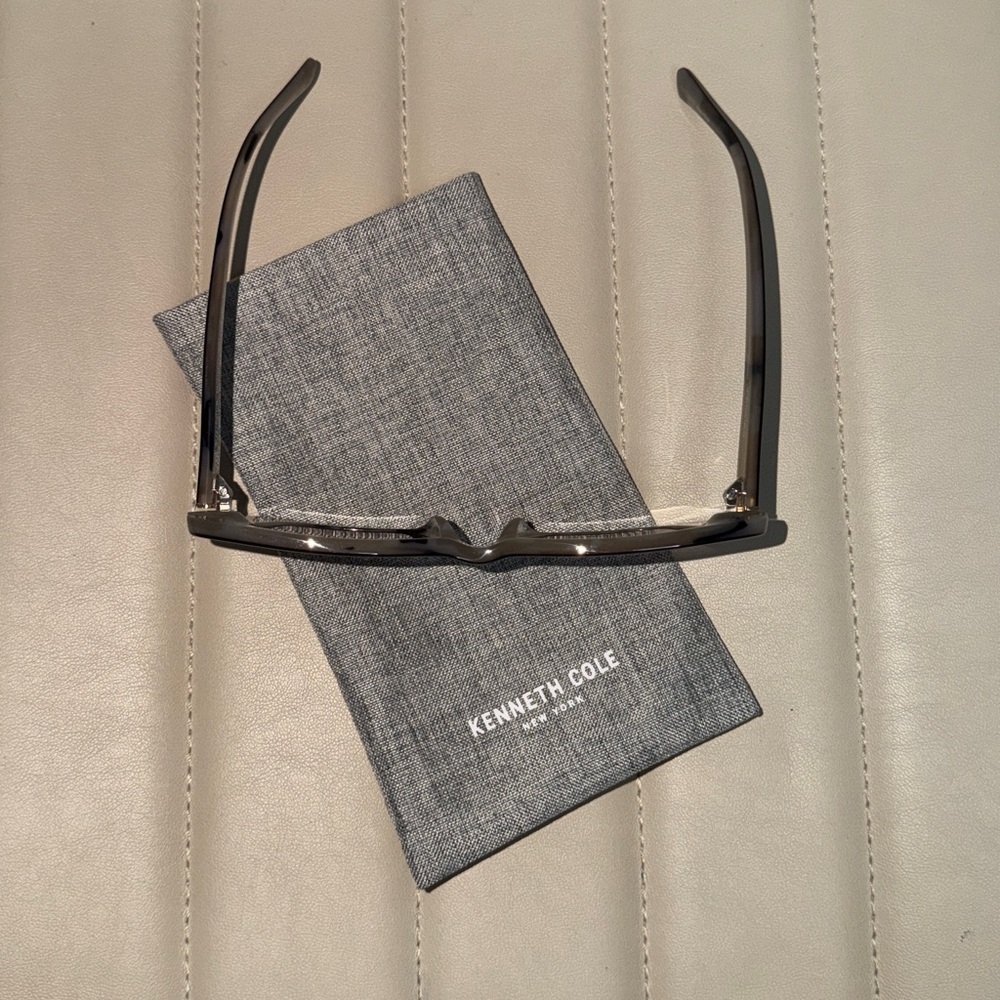 Kenneth Cole Dark Brown Rectangular Sunglasses - image 13